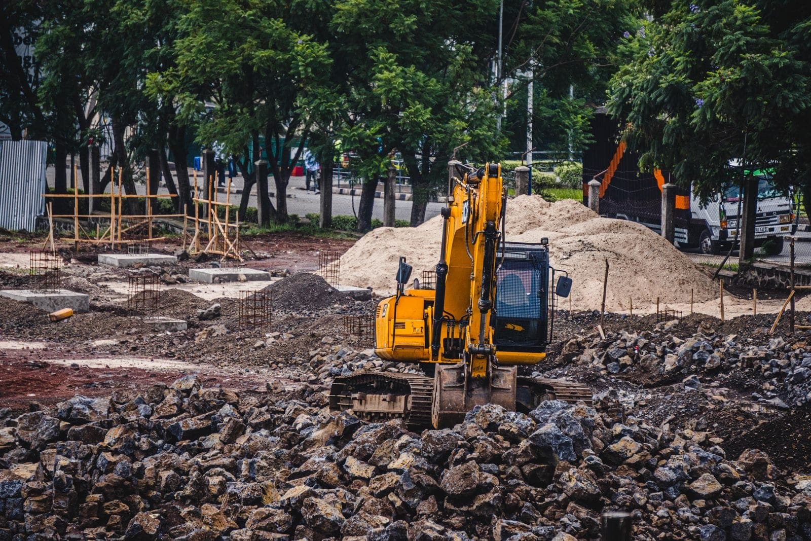 Excavadora sobre orugas 21–30 ton