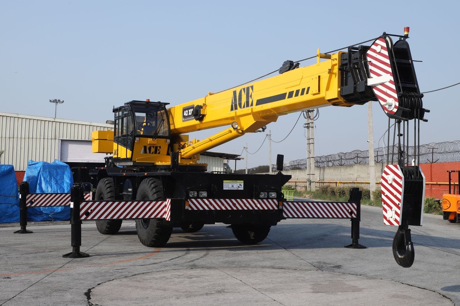 Grúa Rough Terrain 26–50 ton